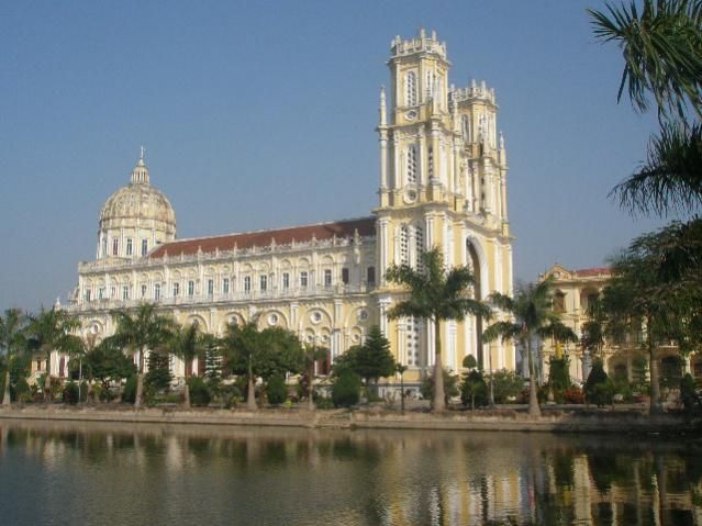 Nhà thờ Hoàng Xá