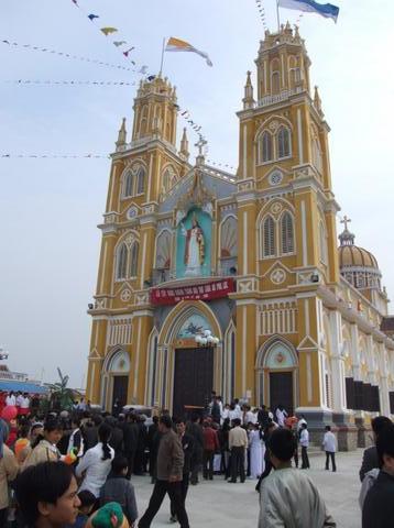 Nhà thờ Phú Lạc